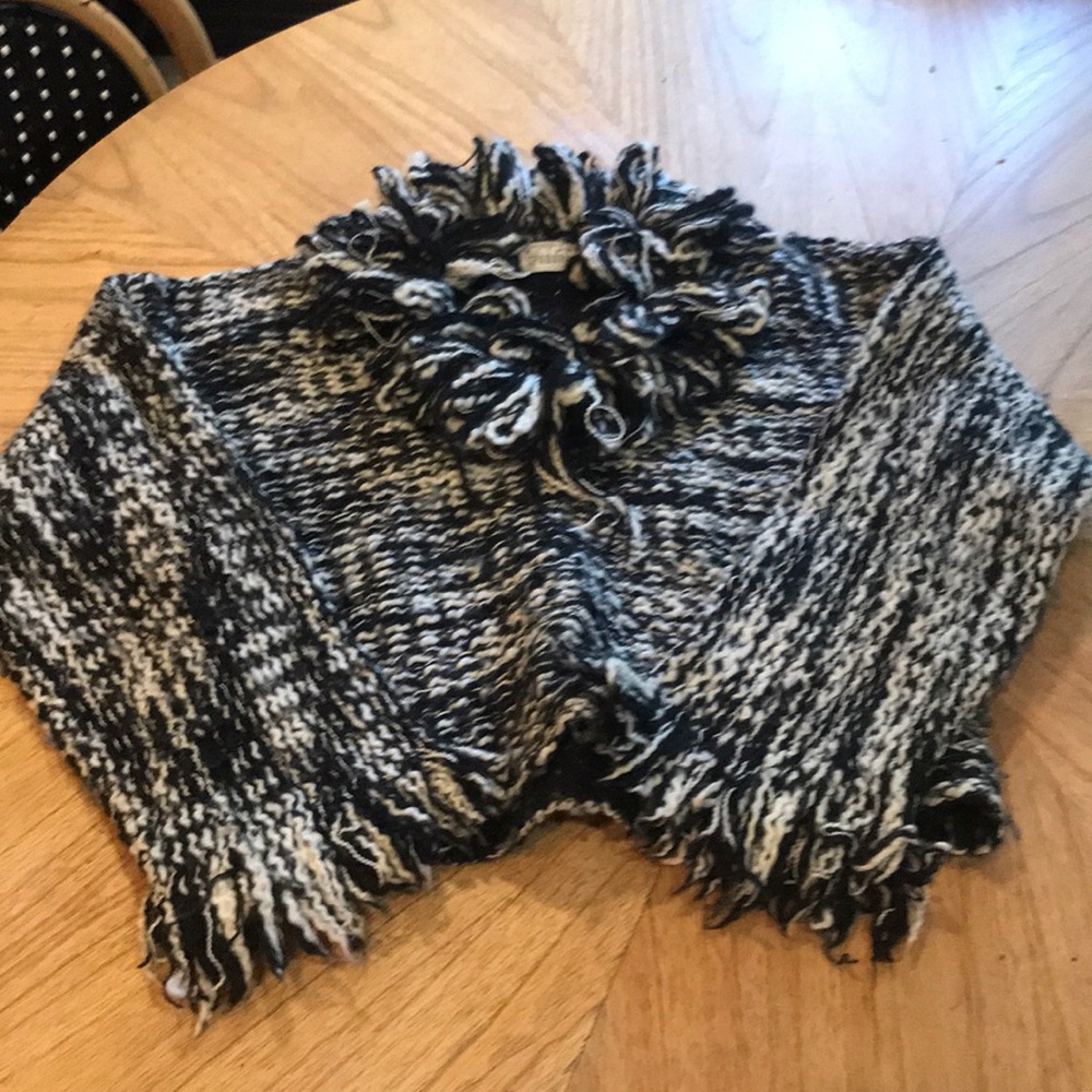 Black & white sweater